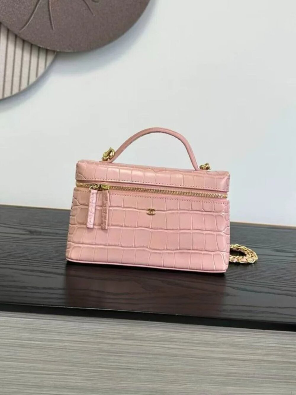 Classic CHANEL bag: A Stylish and Versatile Choice for Elegance